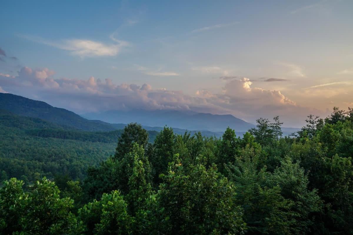 Villa Modern Mountain Escape à Gatlinburg Extérieur photo