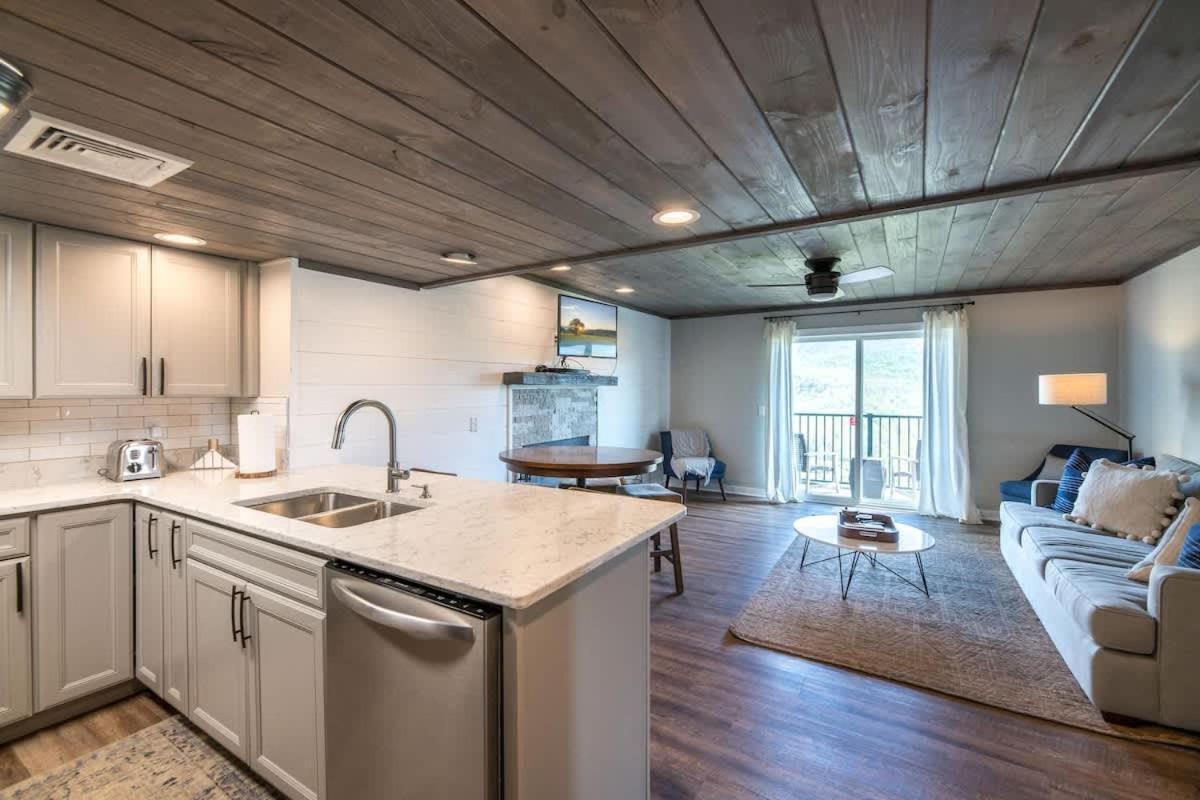 Villa Modern Mountain Escape à Gatlinburg Extérieur photo